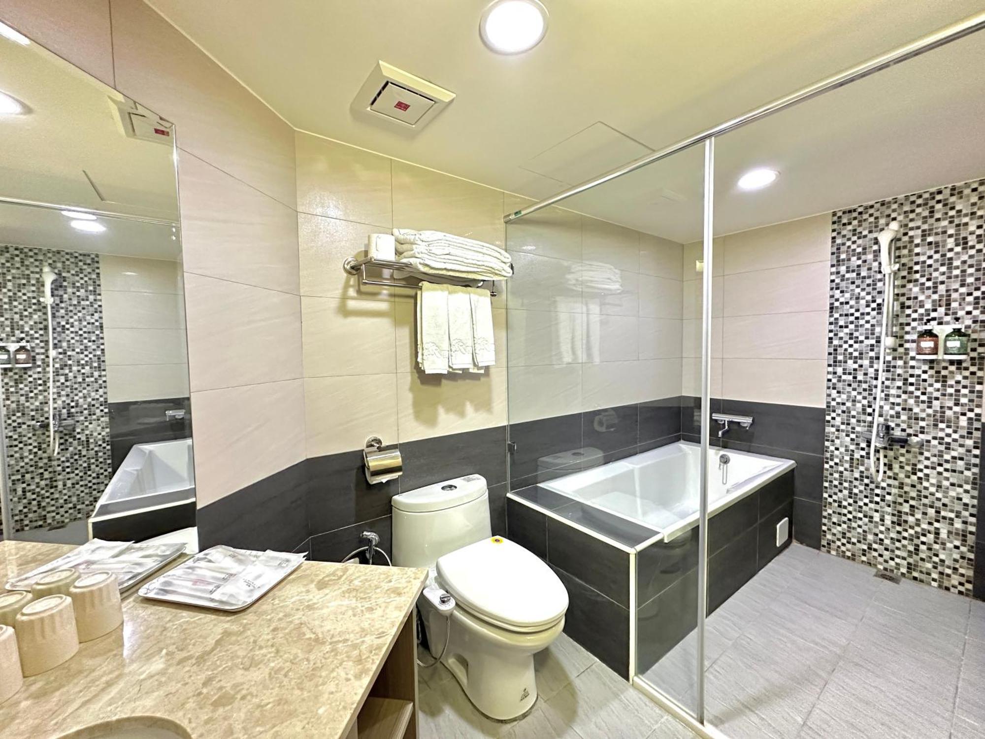Mei Hotel Taizhong Zewnętrze zdjęcie